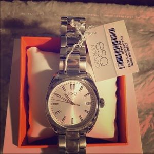 Esq watch in silver time super cute